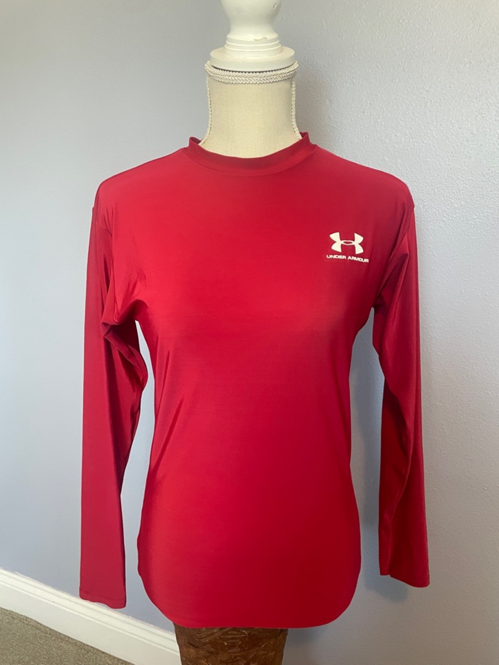 Under Armour Red Long Sleeve Performance Tee size L